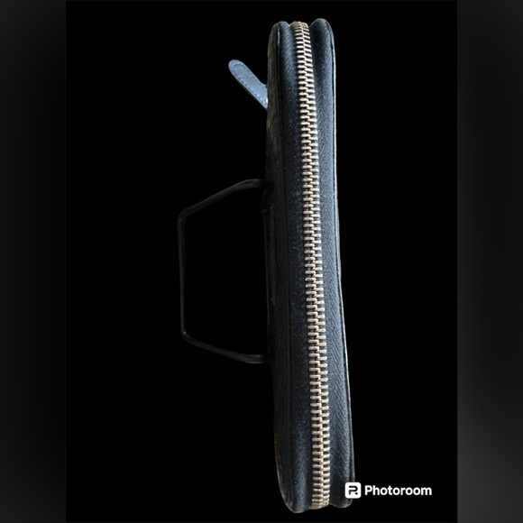 GUCCI micro guccissima full zip wallet! LIKE NEW! - Picture 7 of 9